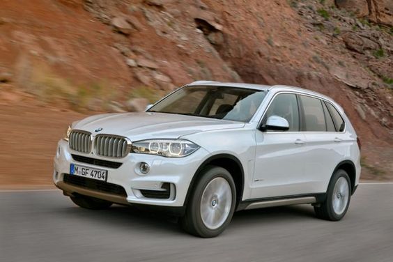 Названа стоимость BMW X7