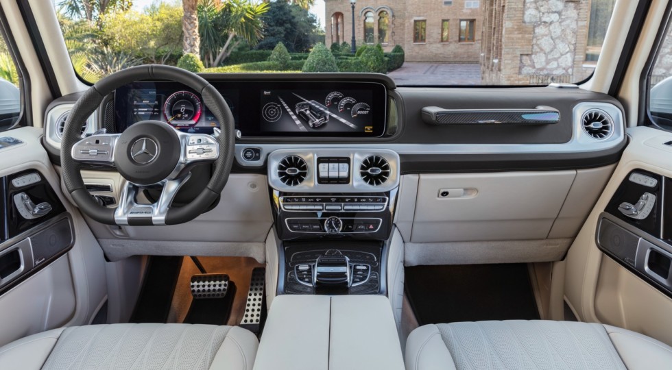 салон и панель нового G 63‍