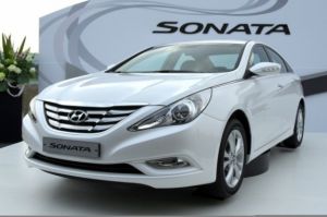 201205171148_hyundai_sonata-575x383