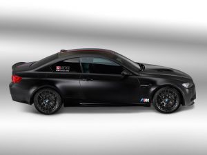 BMW планирует поставить на конвейер "черные бумеры"