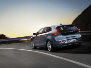 хэтчбек Volvo V40 хэтчбек Volvo V40