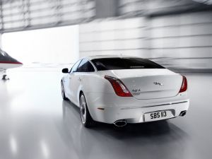 Ягуар XJ Ultimate