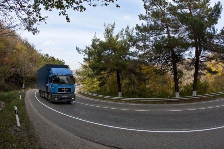 Правительство снизит плату для грузовиков за проезд по федеральным трассам