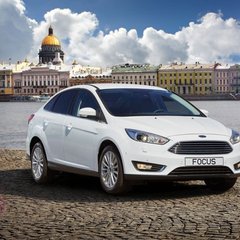 Ford повышает стоимость своих авто в России