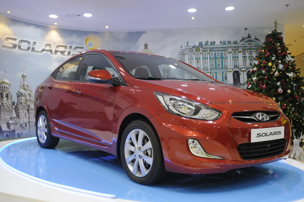 Hyundai Solaris снова стал самым популярным автомобилем в России