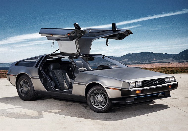 DeLorean DMC–12, культовый спорткар из "Назад в будущее" возвращается