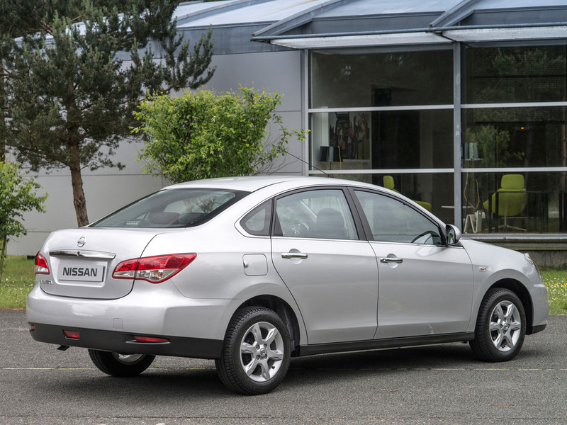 Пятиместный седан Nissan Almera 2012 в трех комплектациях - Welcome, Comfort и Tekna