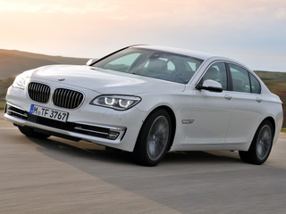 BMW представил новый седан 7 Series со спецкомплектацией для России