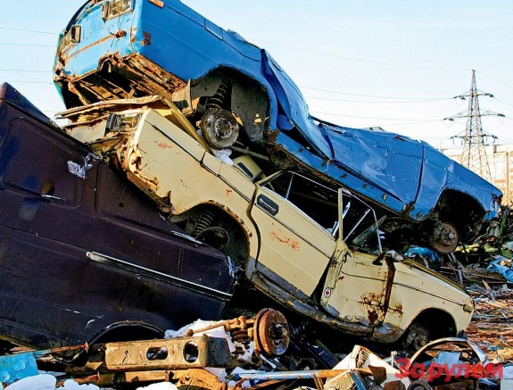 В Санкт-Петербурге не будут строить комплексы по утилизации автохлама