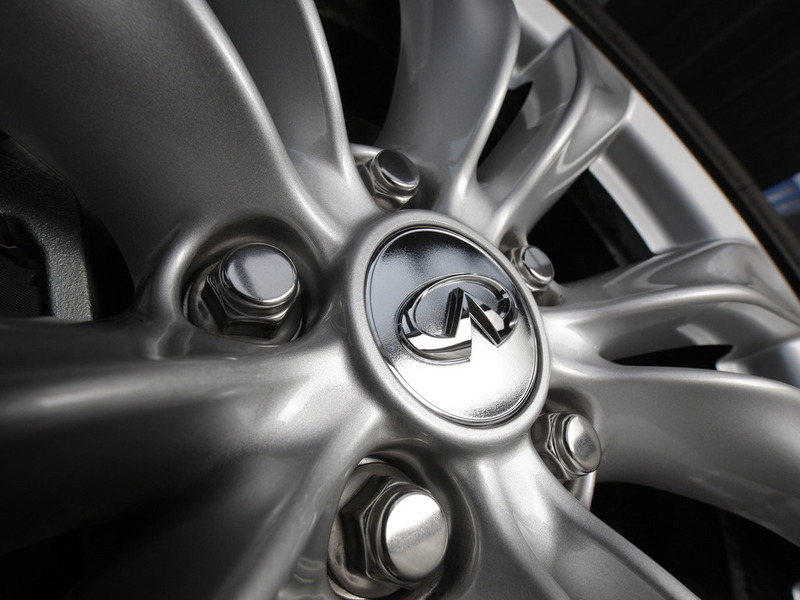 Infiniti поставит на свои машины "электронный руль"