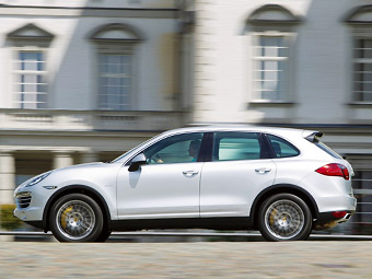 Porsche сделает компактный кроссовер непохожим на Audi Q5
