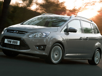 Ford прекратил поставки в Россию минивэнов C-MAX