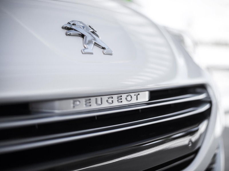 В Peugeot разрабатывают четырехдверное купе и субкомпактный кроссовер