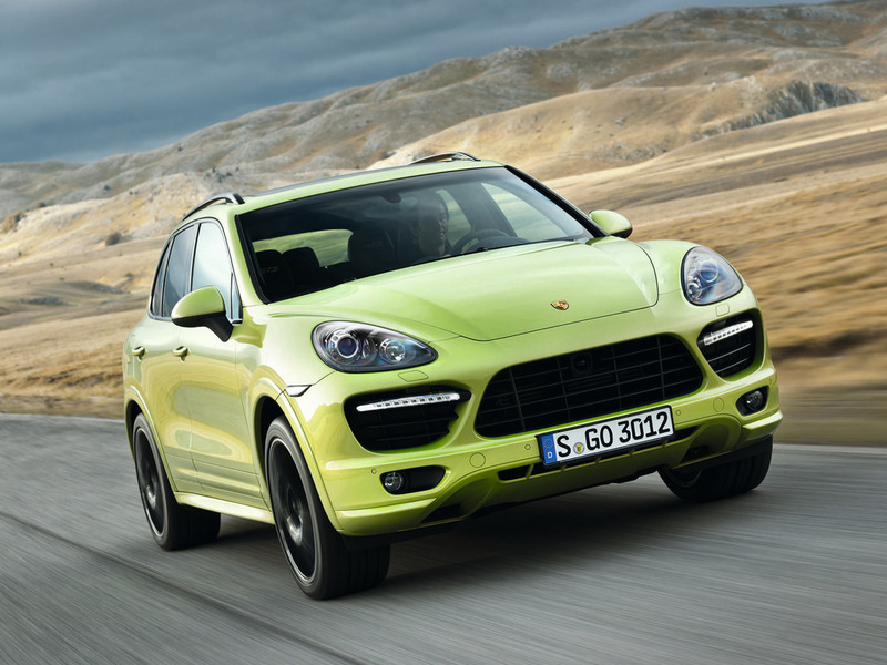 Porsche Cayenne можно будет подключить к розетке