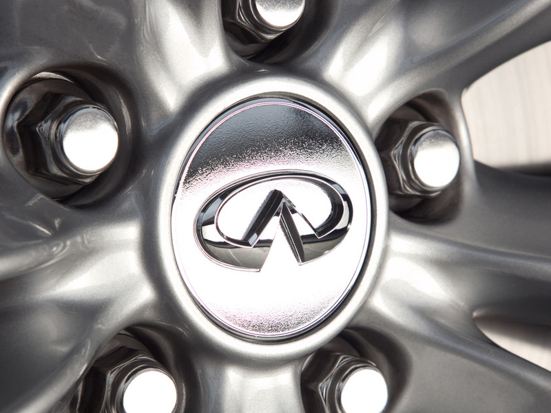 Новый флагман Infiniti получит 550-сильный турбодвигатель V6
