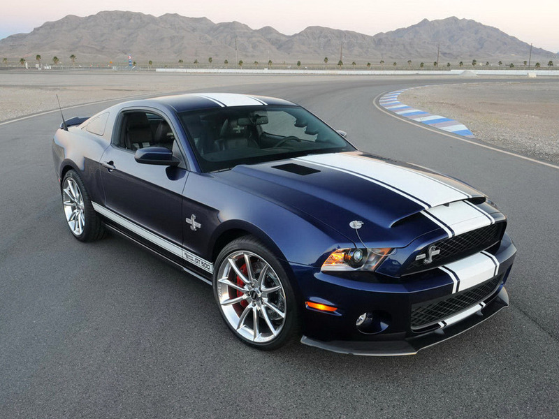 Ford Mustang стал самой популярной моделью 2012 года на eBay