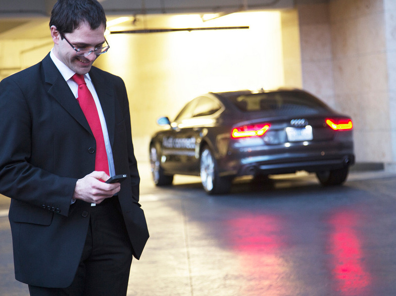 Новую Audi A8 оснастят "автопилотом"