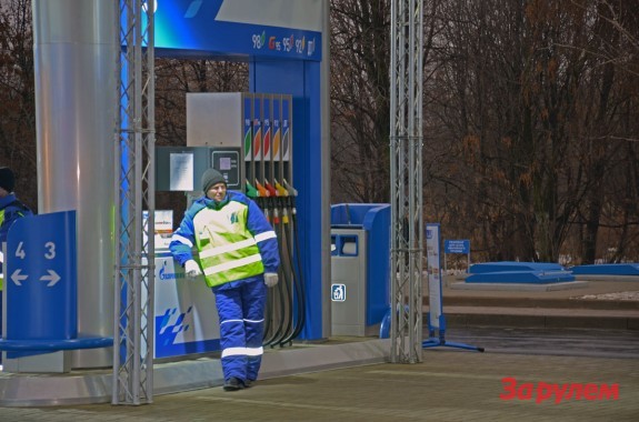 Минэнерго: в 2013 году цены на ГСМ в России могут вырасти на 13-14%
