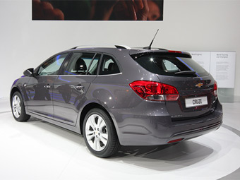 На автосалоне в Женеве Chevrolet представил Cruze универсал