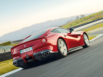Полиция Дубая обзаведется патрульным Ferrari