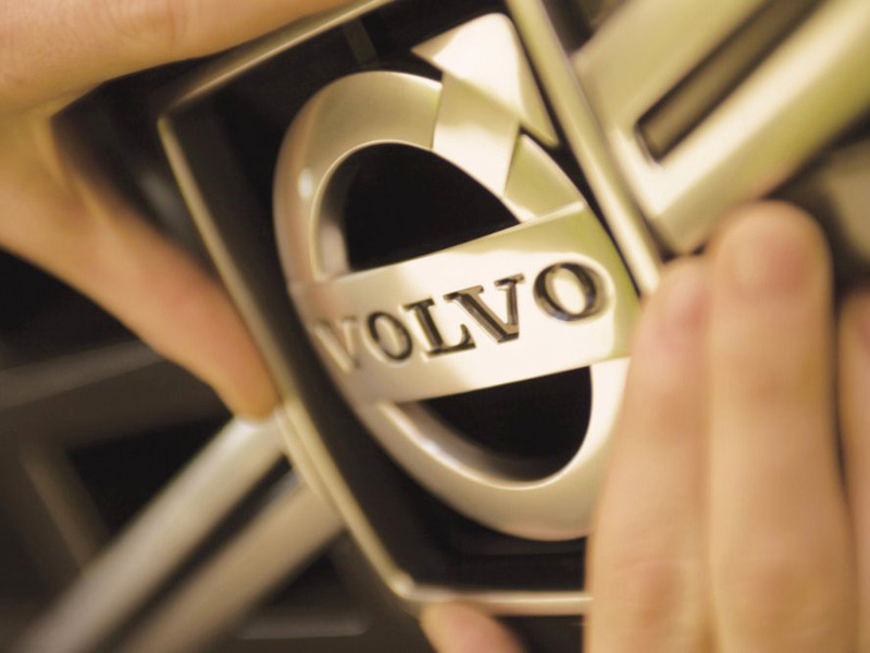 Volvo сокращает свои расходы на 620 млн долларов