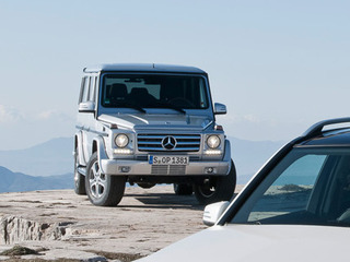 Mercedes-Benz спрятал обновленный "Гелендваген" за моделью GLK-класса