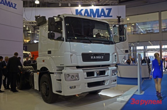 За акции КАМАЗа с Daimler поборются ВЭБ и «Ростех»