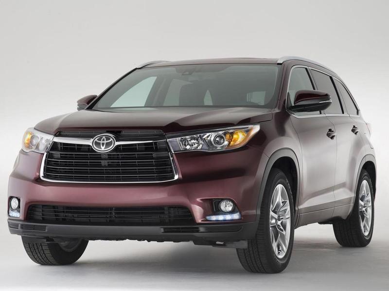 Toyota отзывает 7 тысяч внедорожников Highlander