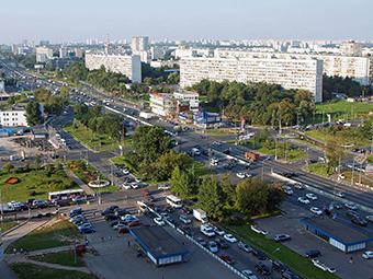 До конца года в столице расширят дороги и сделают парковочные карманы