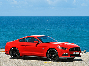 Продажи спорткара Ford Mustang в России начнутся в 2015 году