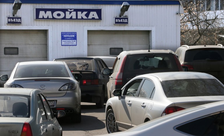 На городских парковках Москвы появятся экологичные автомойки