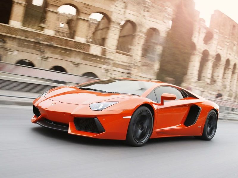 Lamborghini вернулись на рынок России