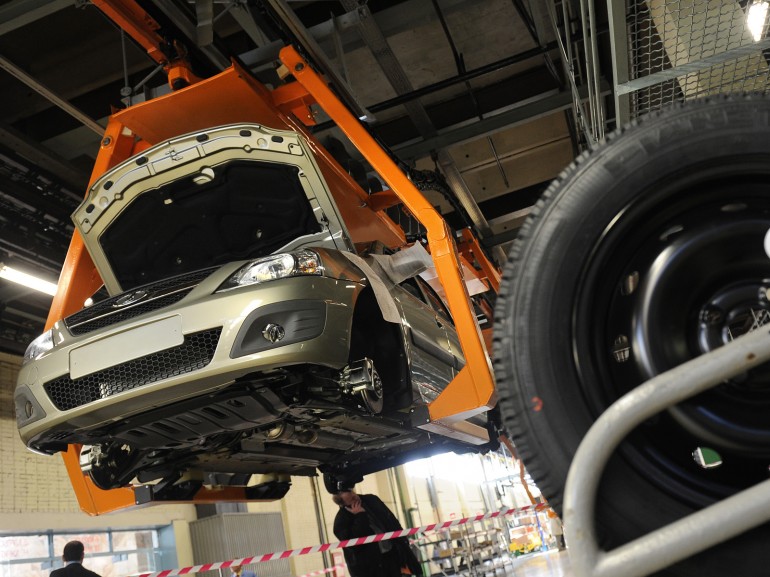 АВТОВАЗ снизил цены на автомобили Lada
