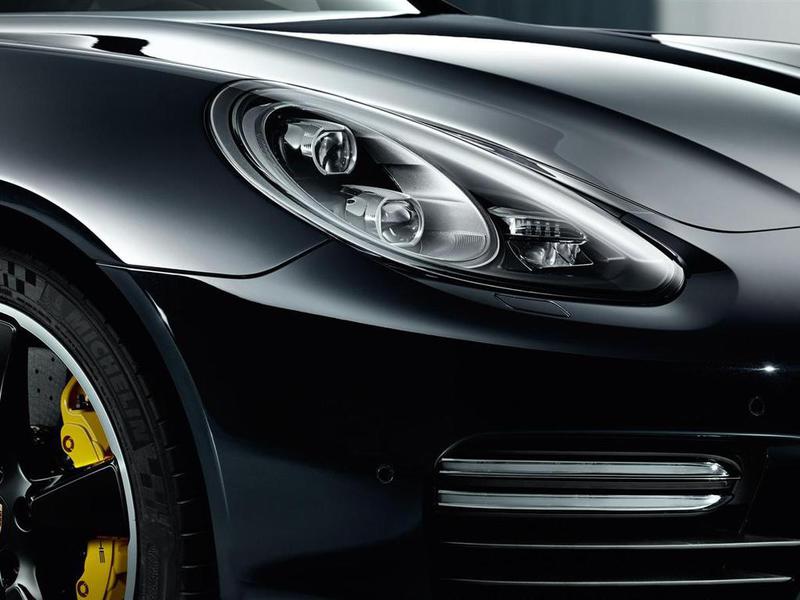 Новая Porsche Panamera появится через два года