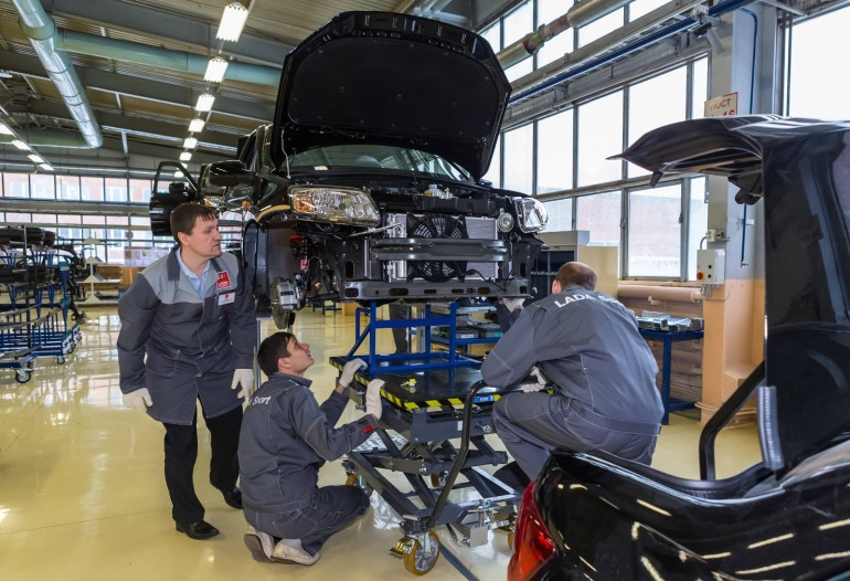 АВТОВАЗ заработал от сборки автомобилей Nissan и Renault