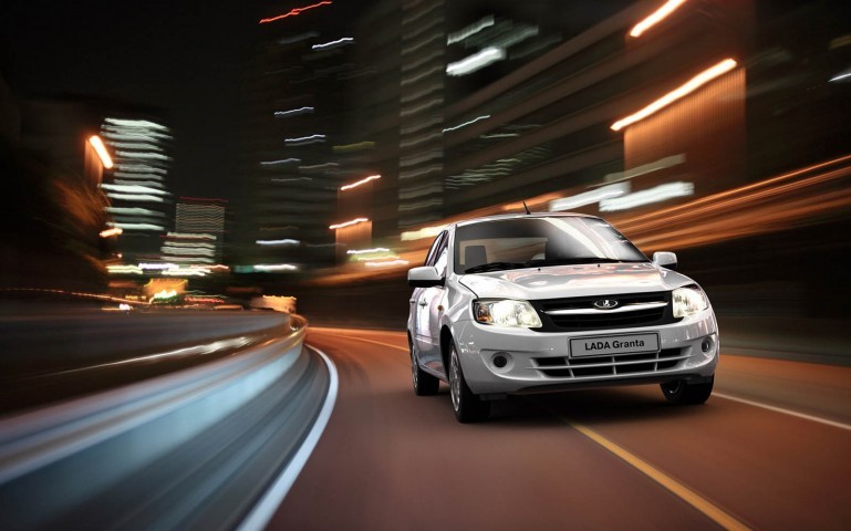 АВТОВАЗ возобновил продажи Lada Granta и Largus по программе утилизации
