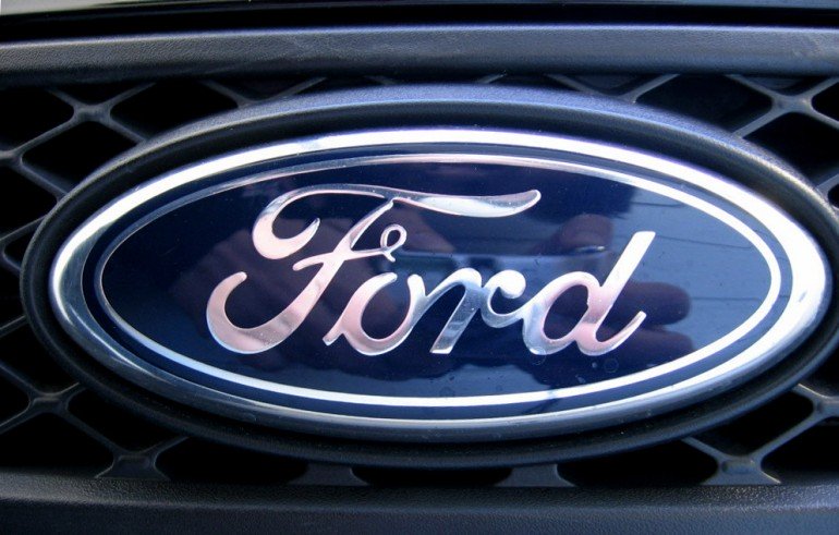 Ford спешит на выручку владельцам марок, покинувших Россию