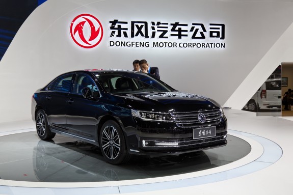 Dongfeng представил в Китае модели для России