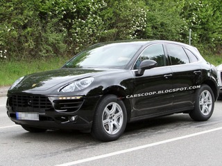 Porsche Macan впервые "засветился" на тестах