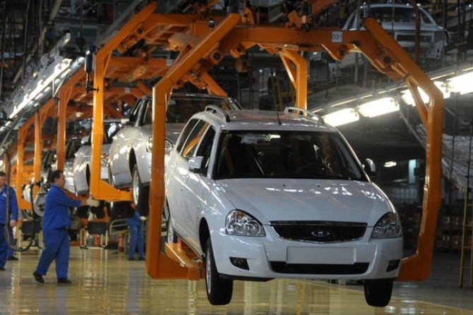 АВТОВАЗ остановил конвейер на летние каникулы