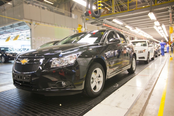 Петербургский автопром вернулся в 2011 год из-за закрытия завода GM