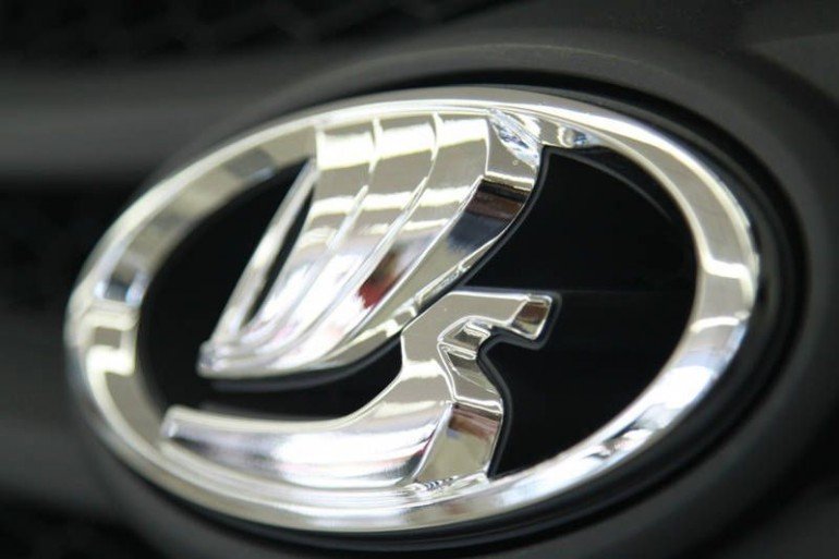 Покупатели Lada обрушили продажи АВТОВАЗа в ожидании Vesta