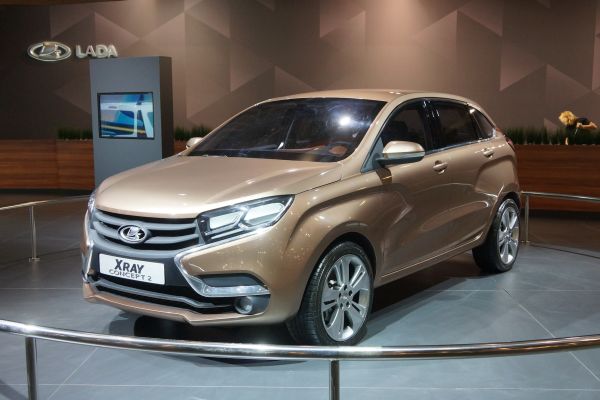 «АвтоВАЗ» сегодня начал серийный выпуск кроссовера «LADА XRAY»