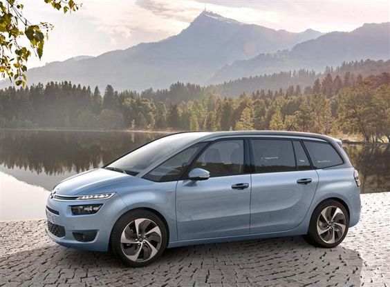 В России отзывают 33 автомобиля Citroen C4 Picasso