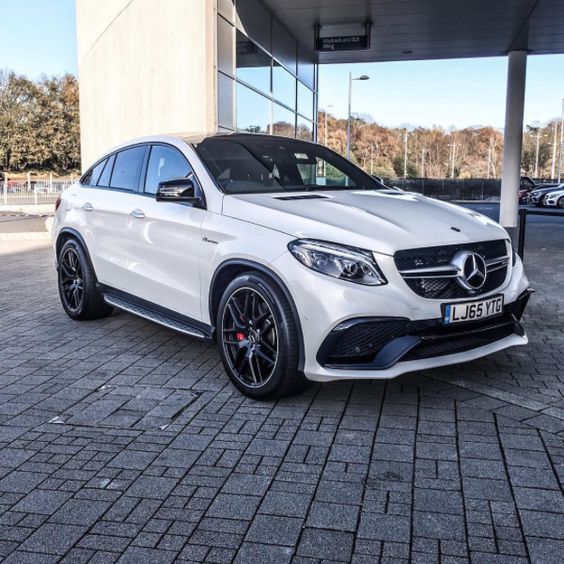 Mercedes будет продавать автомобили онлайн