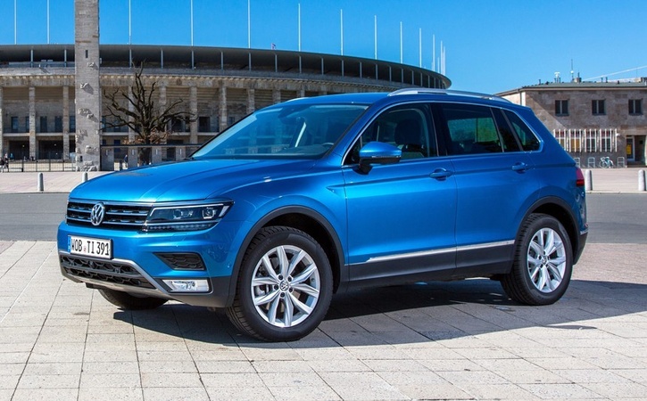Названы рублевые цены нового Volkswagen Tiguan