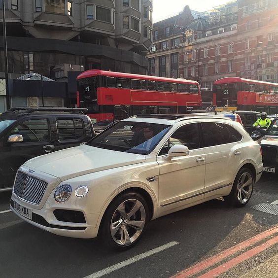 Bentley отзывает в России 86 автомобилей Bentayga