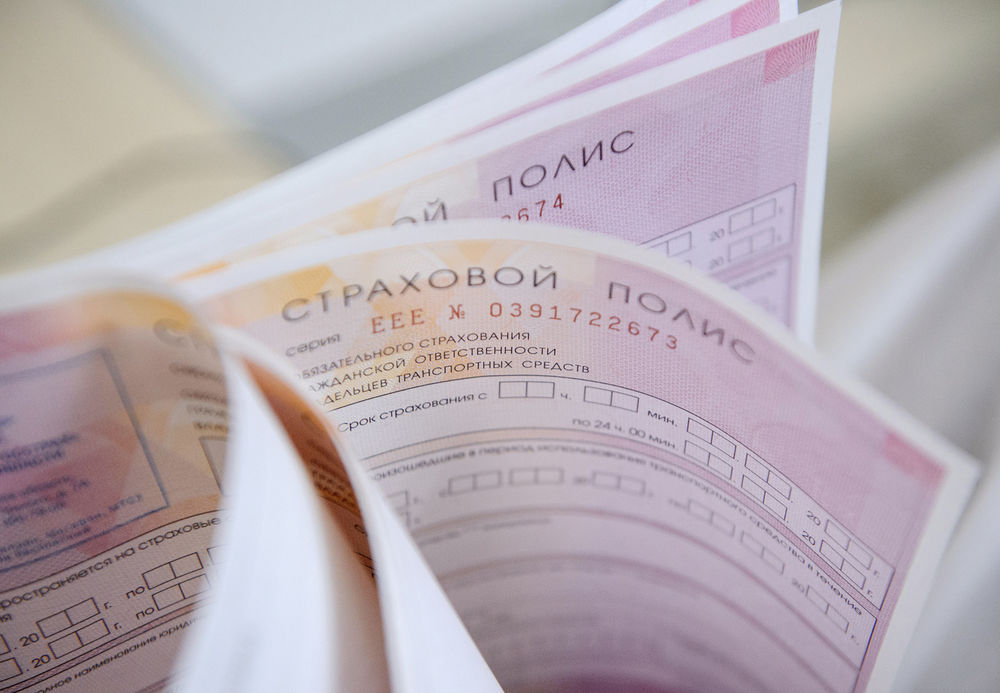Водители стоят в очереди за ОСАГО в 26 регионах страны