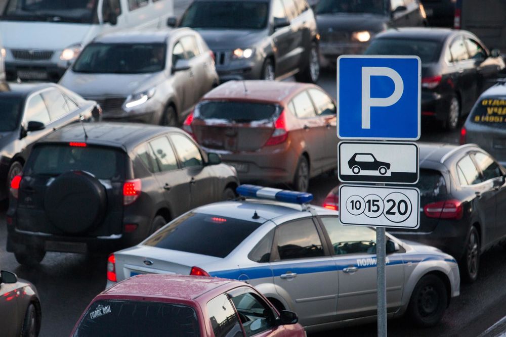 Платную парковку в Москве будут расширять постоянно