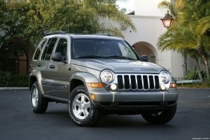 Chrysler отозвал еще 137 тысяч автомобилей Jeep Liberty